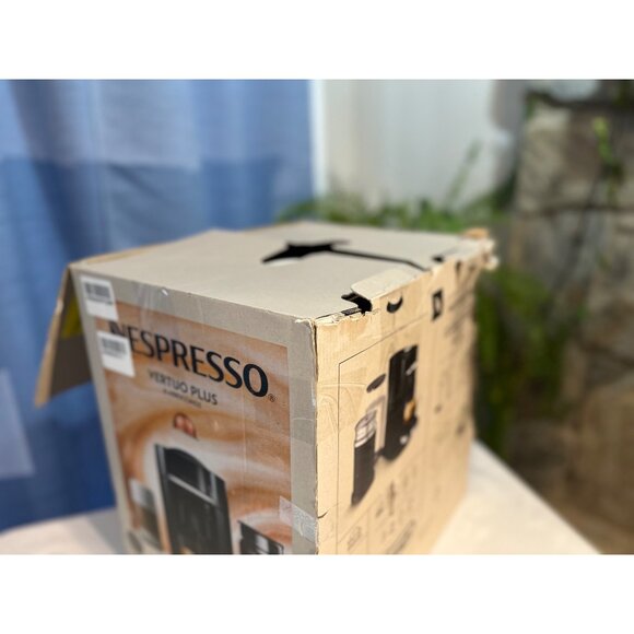 Nespresso Vertuo Plus Coffee & Espresso Maker w/ Aeroccino 3 Milk Frother & Star - Picture 5 of 9